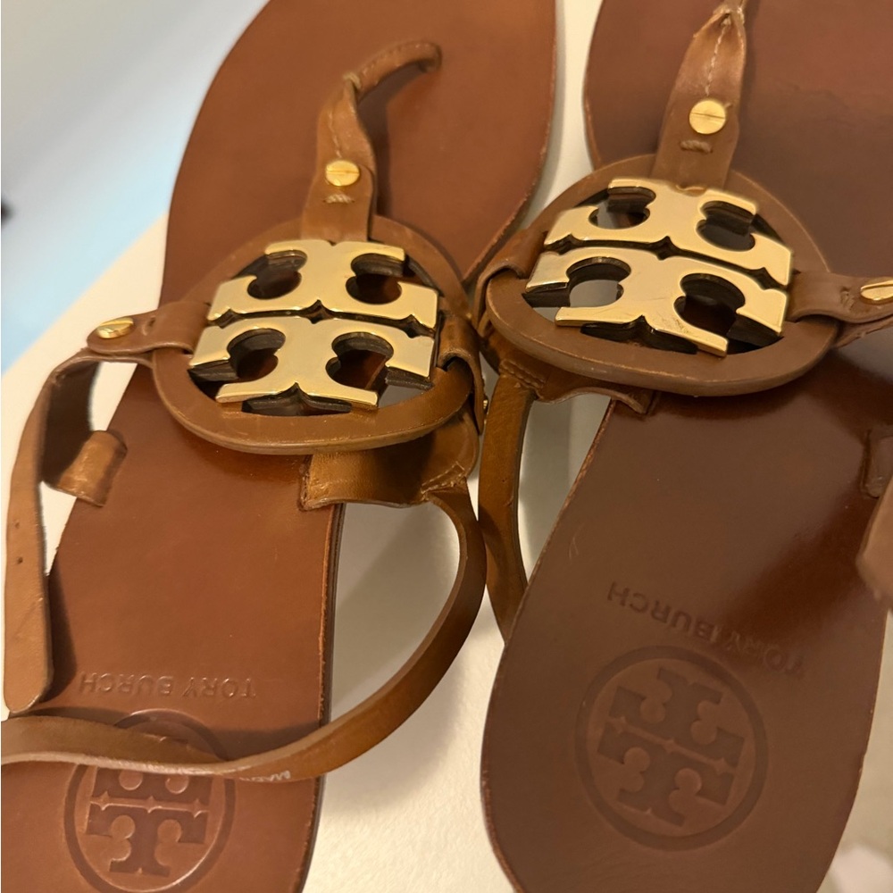 Tory Burch Tan Leather Sandals with Gold Logo